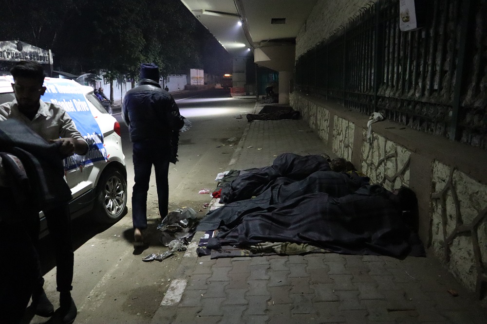 donate blanket in delhi